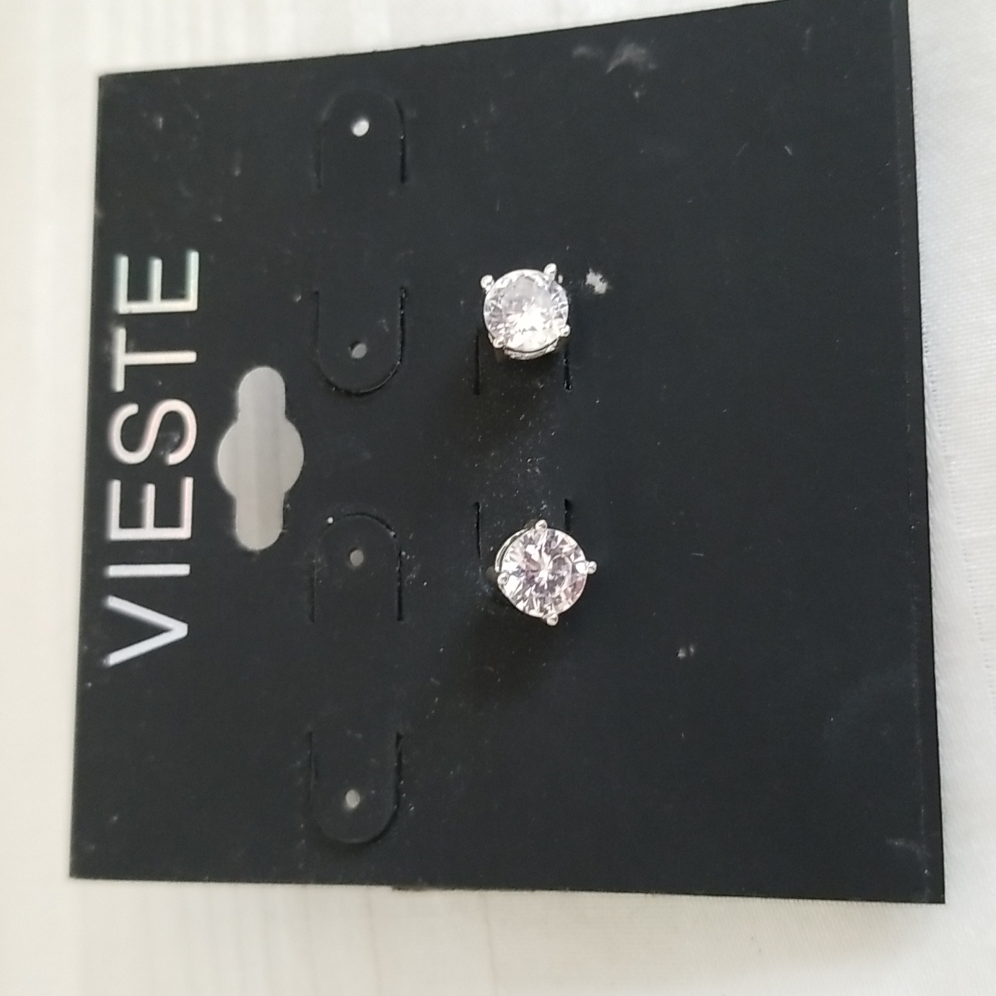 New Silver Rhinestone Stud Earrings